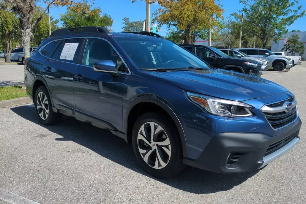 2020 Subaru Outback Limited photo 1