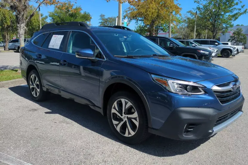2020 Subaru Outback Limited photo 1