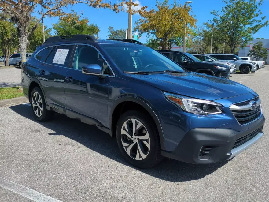2020 Subaru Outback Limited photo 1