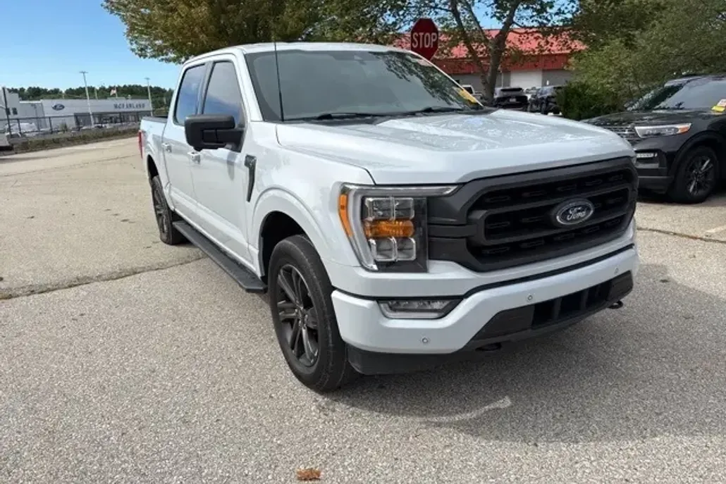 2022 Ford F-150 XLT photo 1