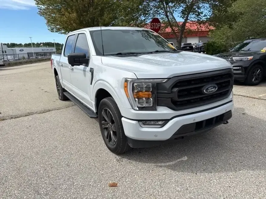 2022 Ford F-150 XLT photo 1