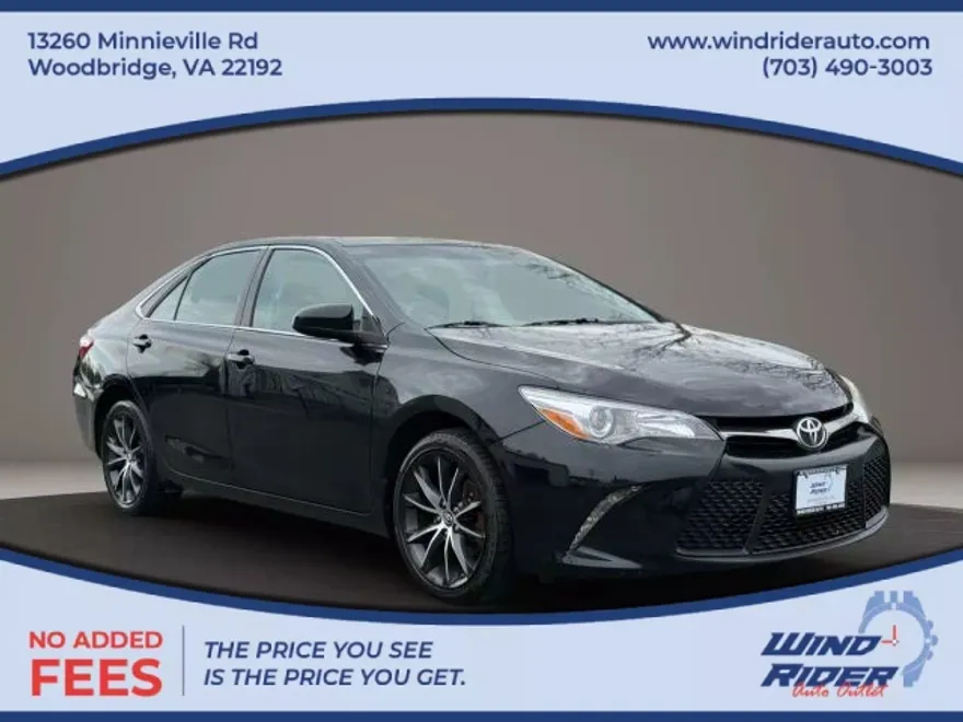 2016 Toyota Camry XSE photo 1