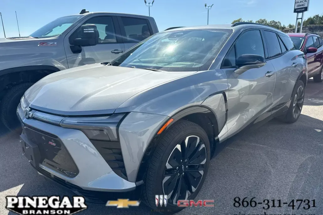 2024 Chevrolet Blazer EV RS photo 1