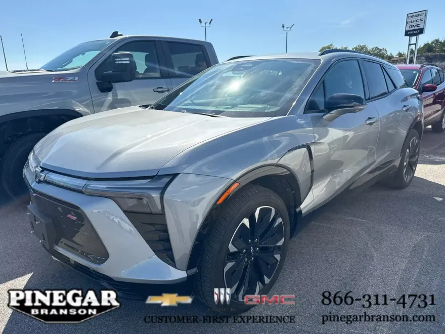 2024 Chevrolet Blazer EV RS photo 1