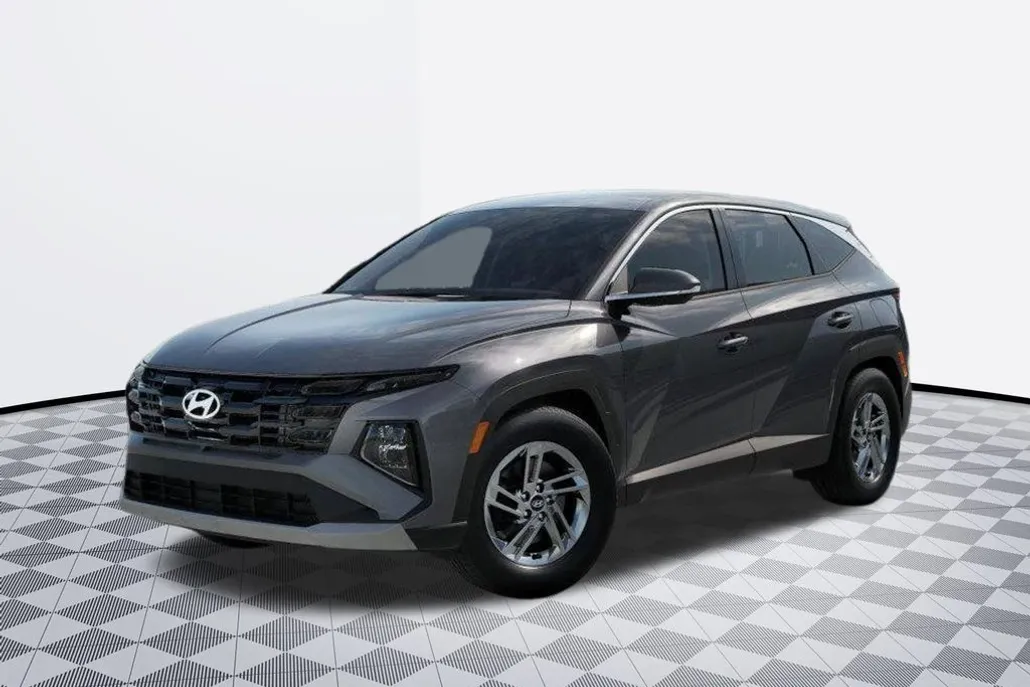 2025 Hyundai Tucson SE photo 1