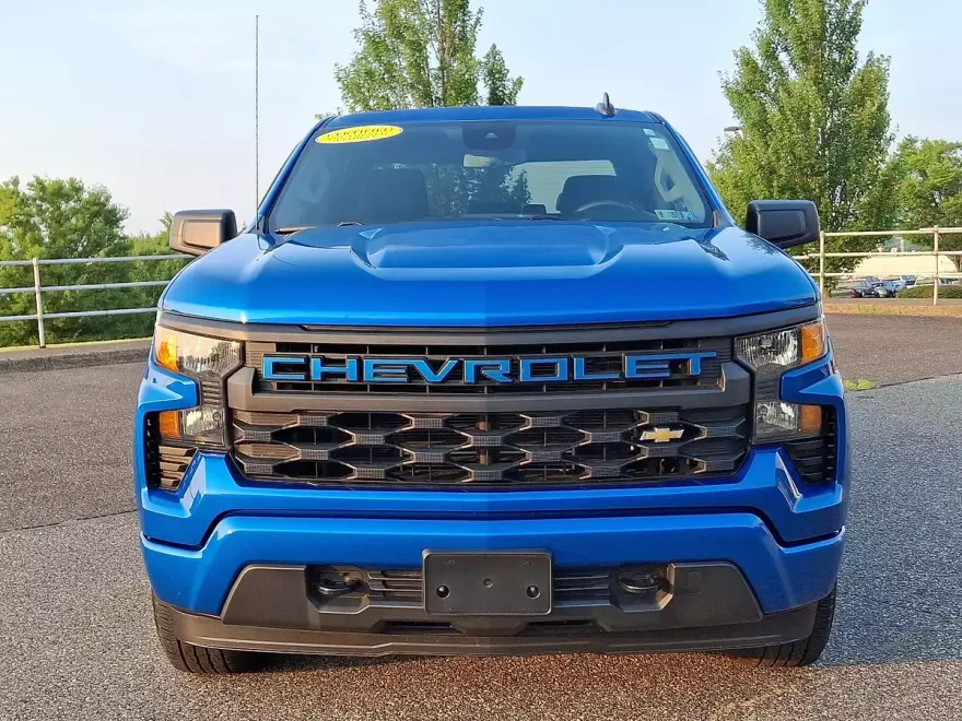 2022 Chevrolet Silverado 1500 Custom photo 1