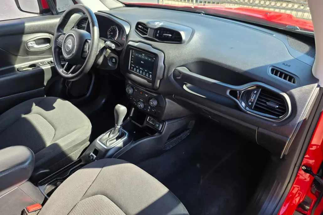 2019 Jeep Renegade Latitude North Edition photo 1