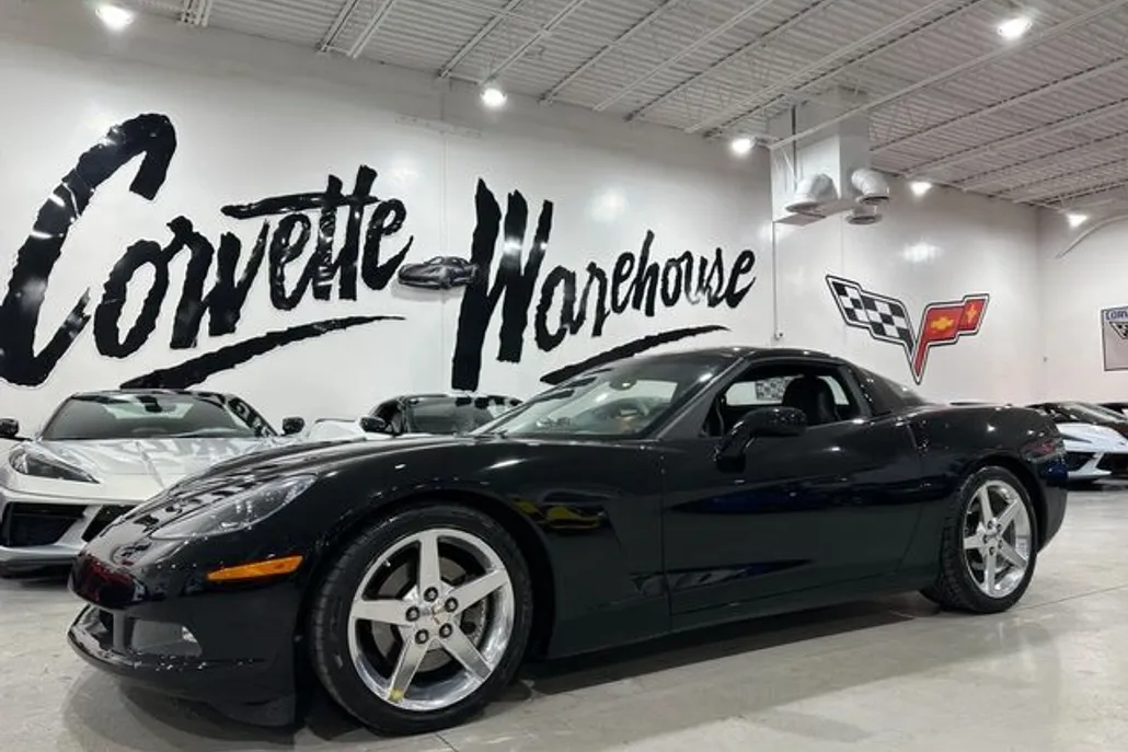 2005 Chevrolet Corvette 3LT photo 1