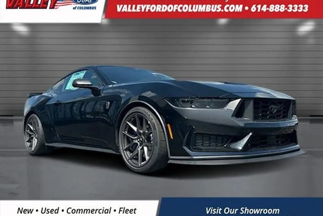 2025 Ford Mustang Dark Horse Premium photo 1
