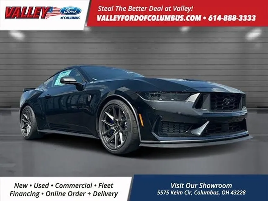 2025 Ford Mustang Dark Horse Premium photo 1
