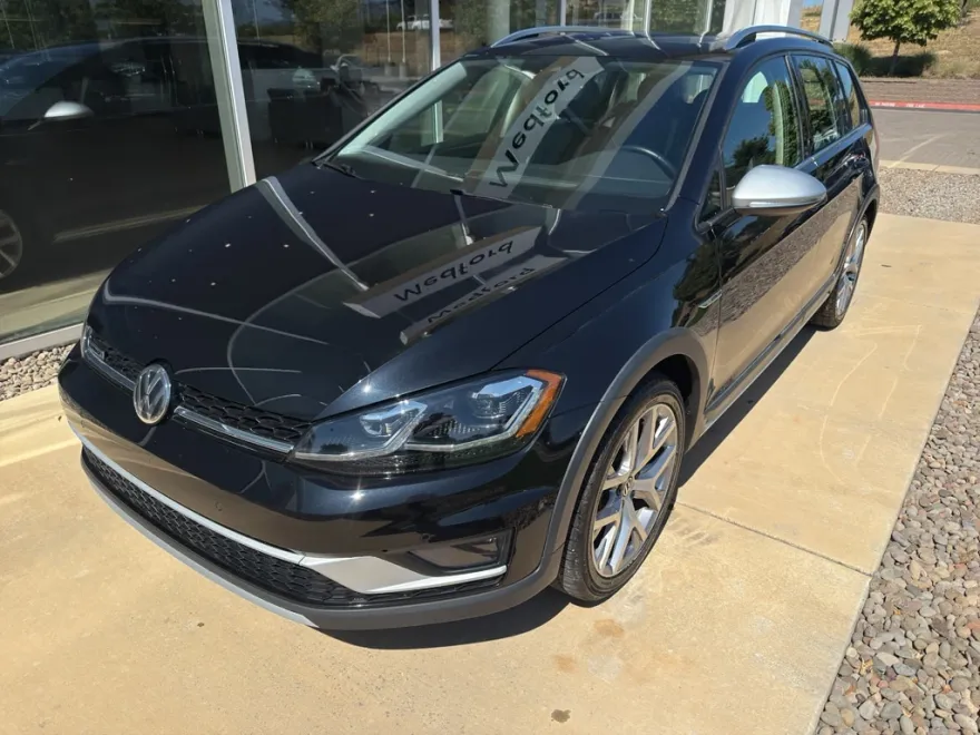 2019 Volkswagen Golf Alltrack SE photo 1