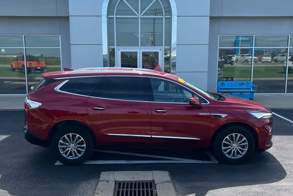 2024 Buick Enclave Premium photo 1