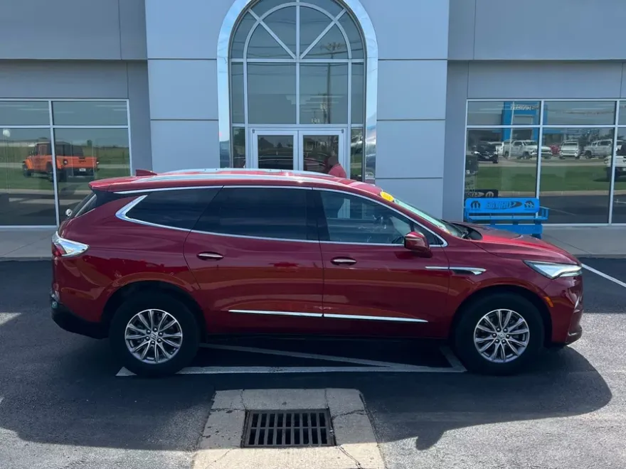 2024 Buick Enclave Premium photo 1