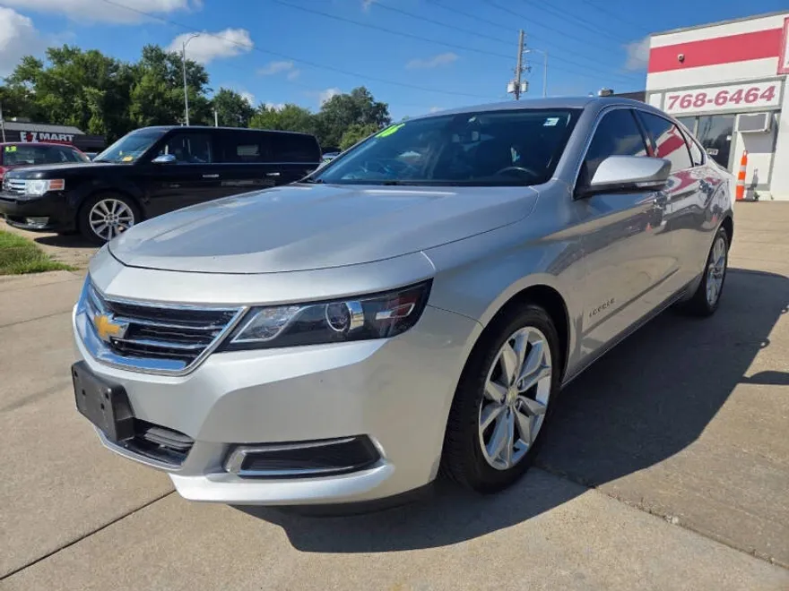 2016 Chevrolet Impala 2LT photo 1