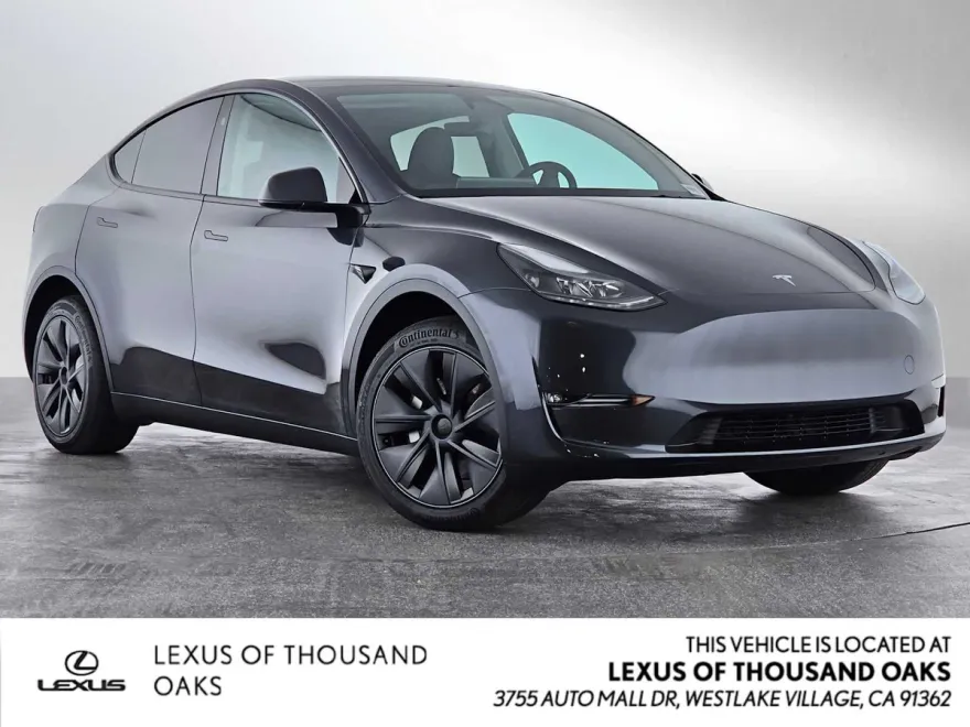 2024 Tesla Model Y Long Range photo 1