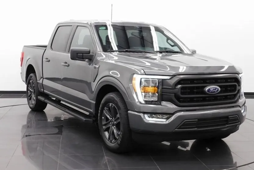 2023 Ford F-150 XLT photo 1