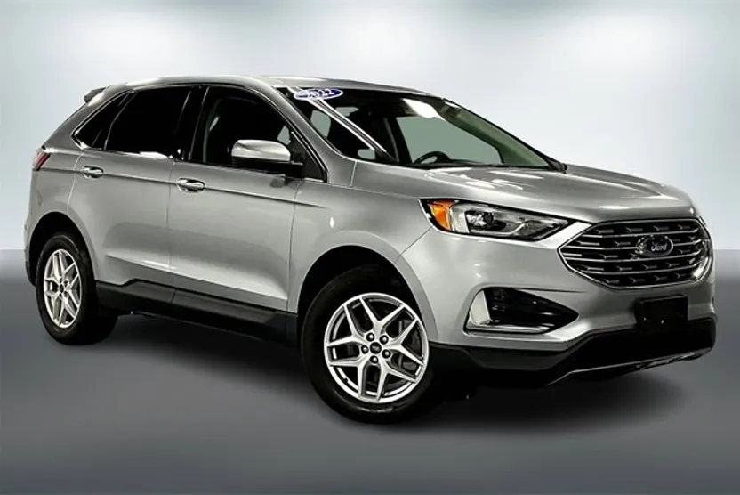 2022 Ford Edge SEL photo 1