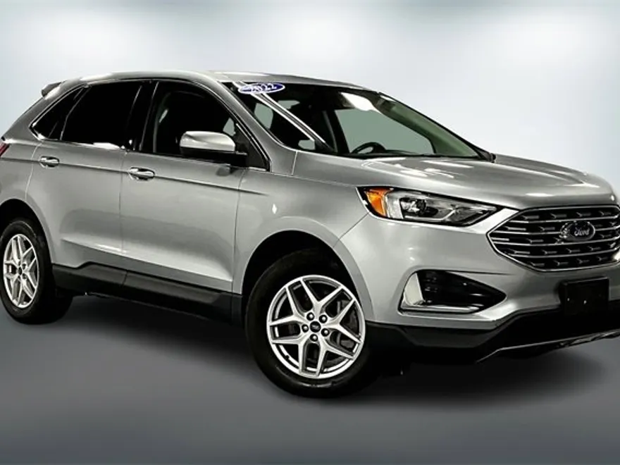 2022 Ford Edge SEL photo 1