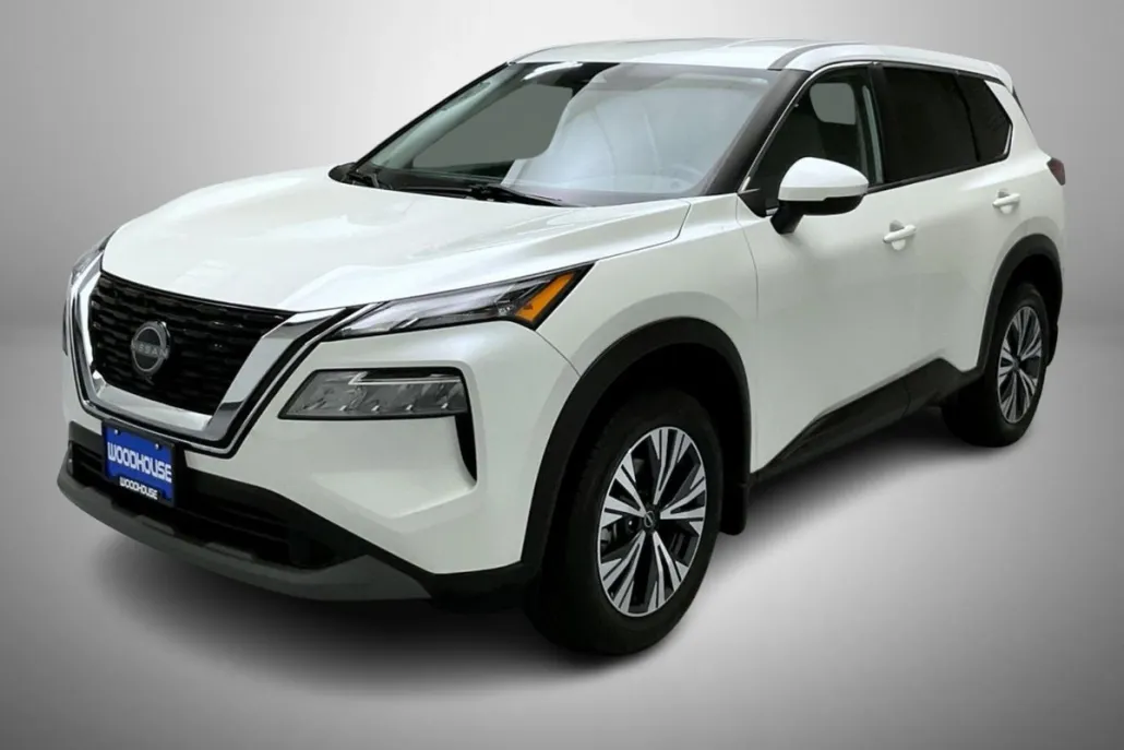 2022 Nissan Rogue SV photo 1