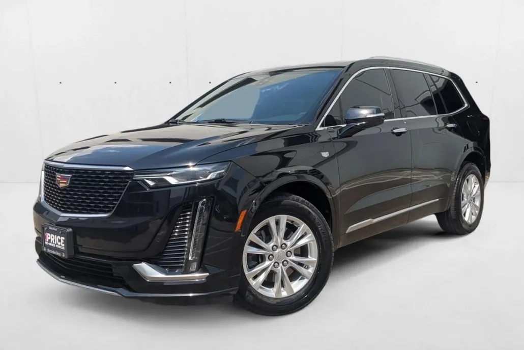 2024 Cadillac XT6 Luxury photo 1