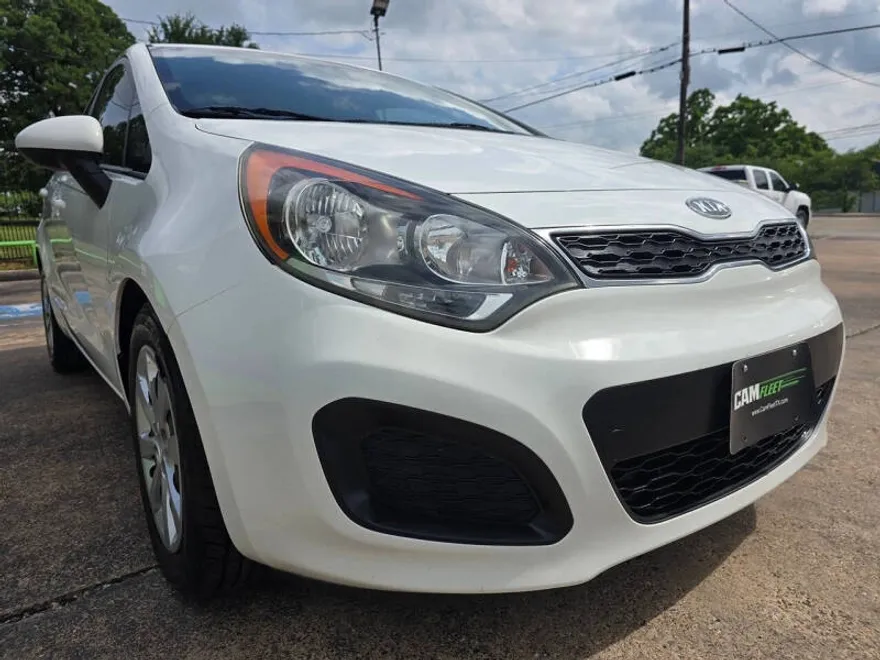 2013 Kia Rio EX photo 1