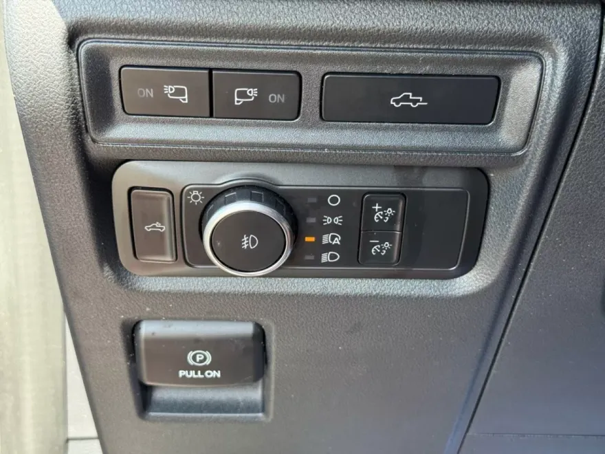 2021 Ford F-150 XLT photo 35