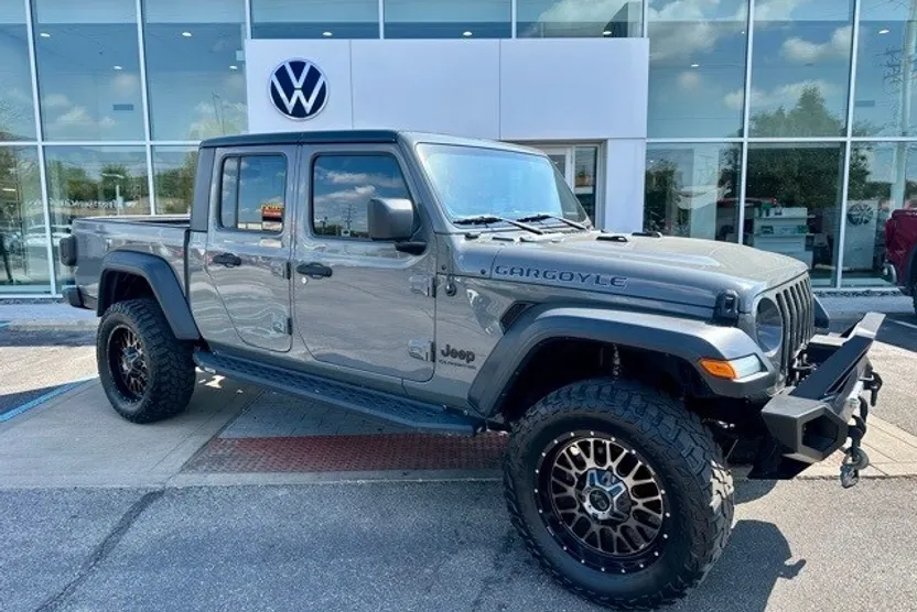 2020 Jeep Gladiator Sport photo 1