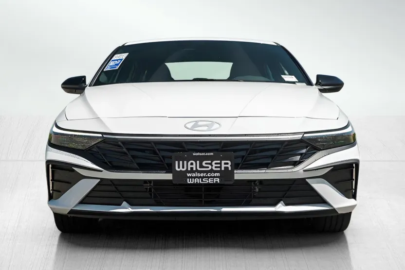 2025 Hyundai Elantra Hybrid SEL Sport photo 1
