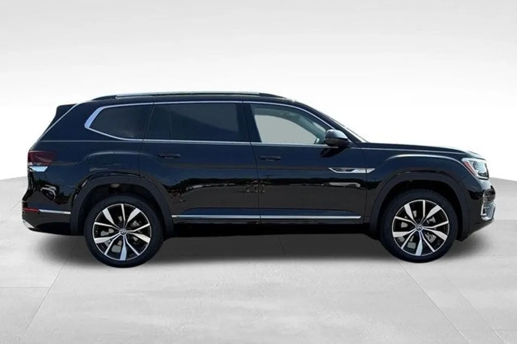 2025 Volkswagen Atlas SEL Premium R-Line photo 1