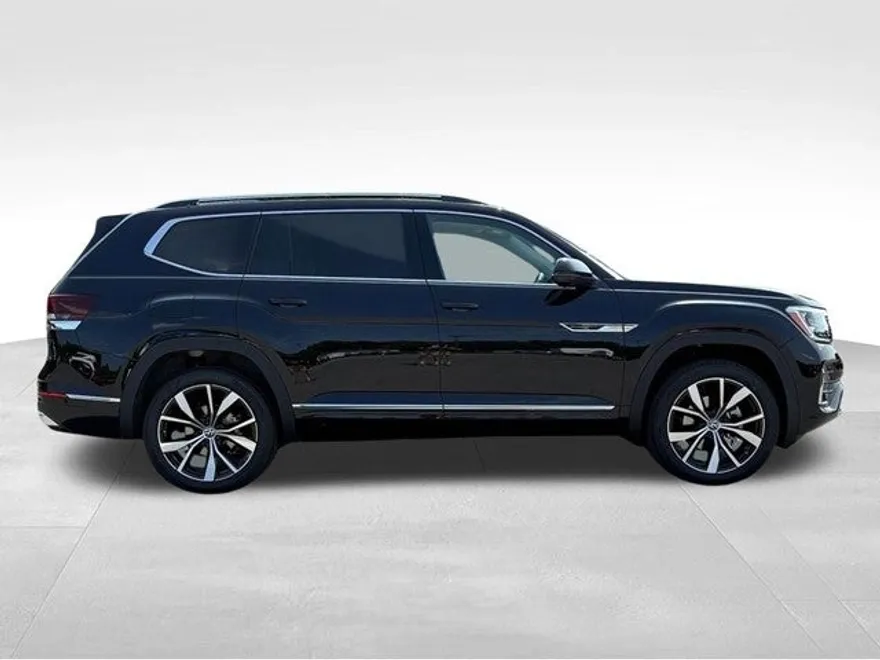 2025 Volkswagen Atlas SEL Premium R-Line photo 1