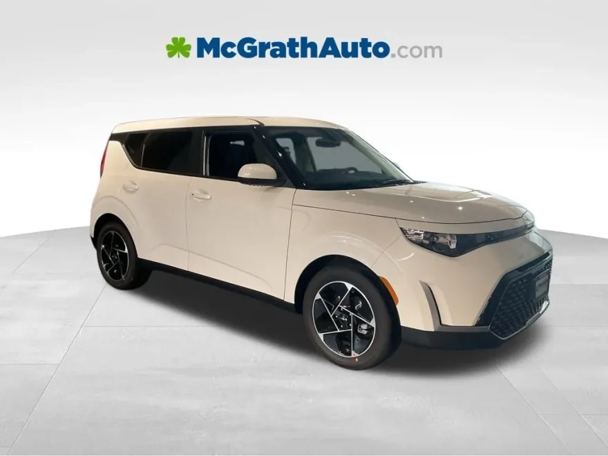 2025 Kia Soul EX photo 1