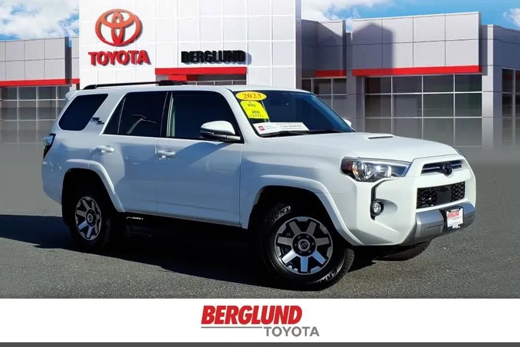 2023 Toyota 4Runner TRD Premium photo 1