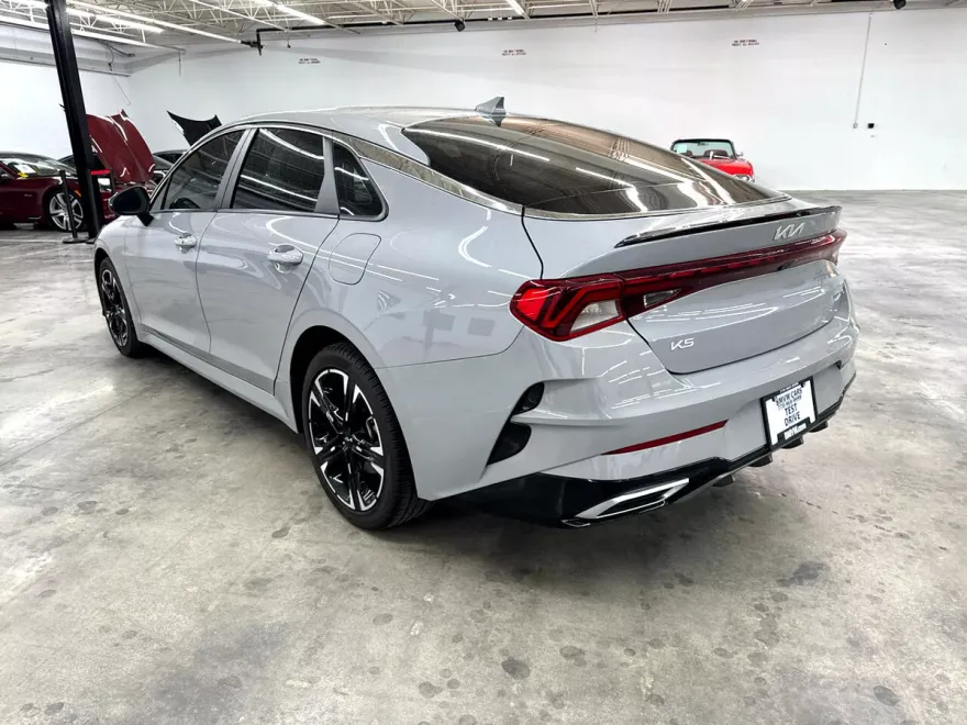 2023 Kia K5 GT-Line photo 10