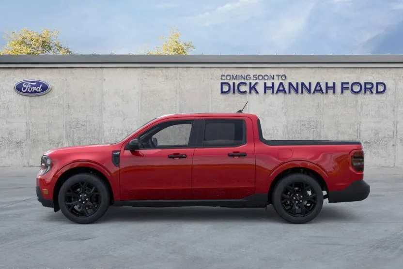 2025 Ford Maverick XLT photo 1