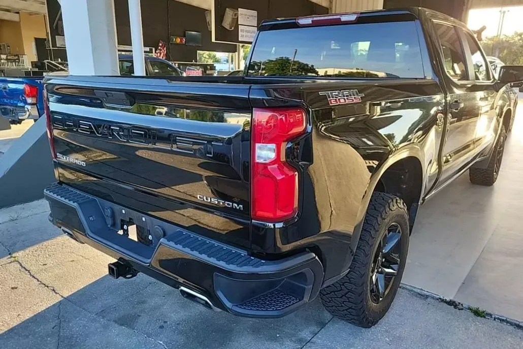 2021 Chevrolet Silverado 1500 Custom Trail Boss photo 1