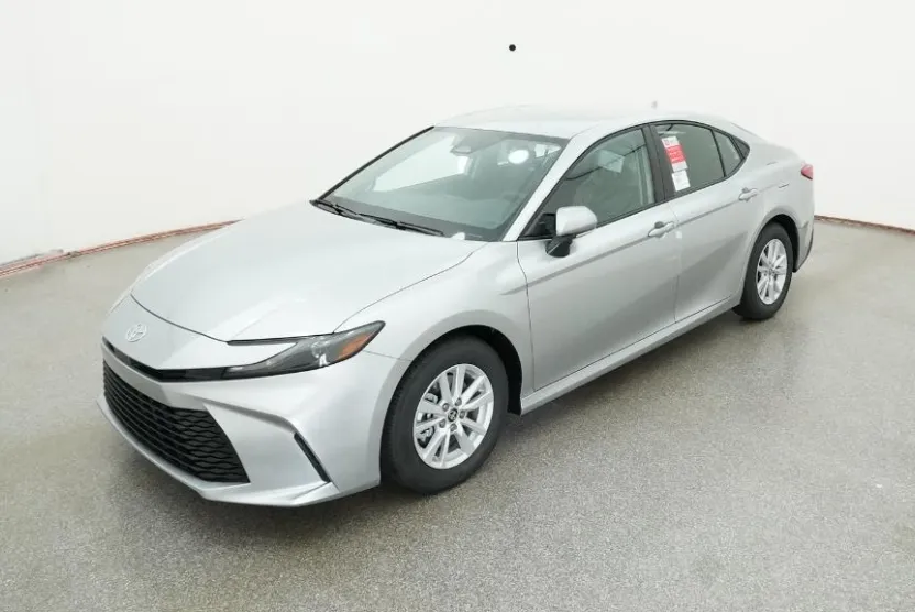 2026 Toyota Camry LE photo 1
