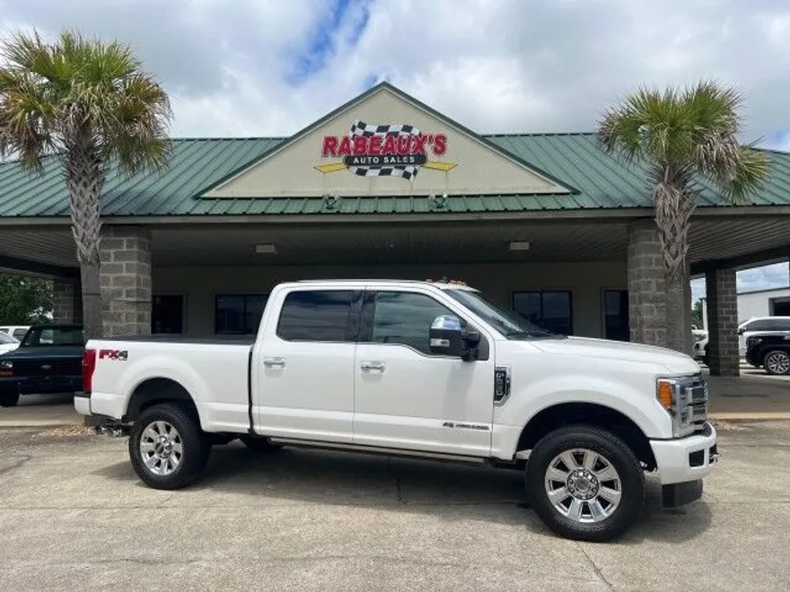 2019 Ford F-250 Platinum photo 1