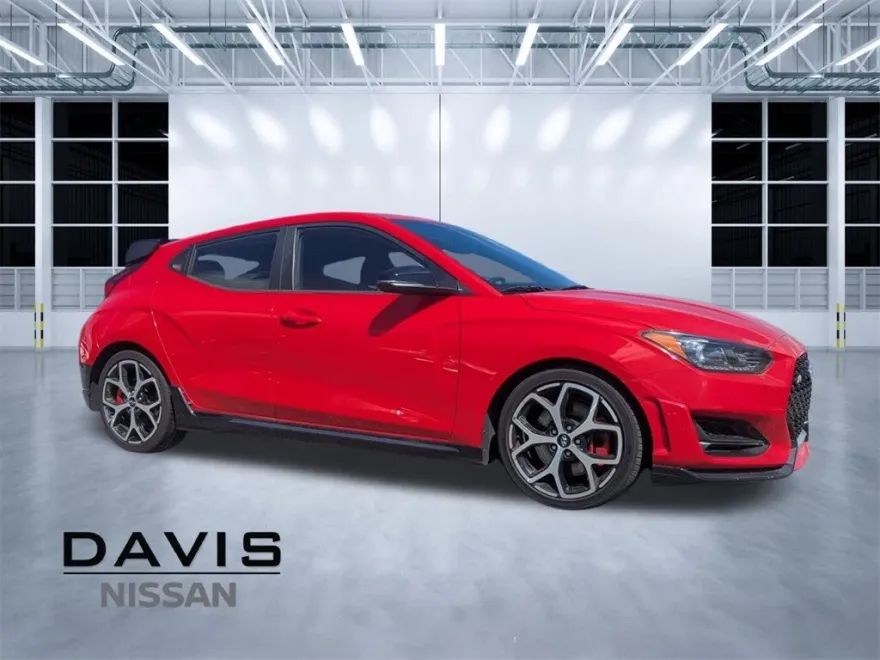 2020 Hyundai Veloster N photo 1