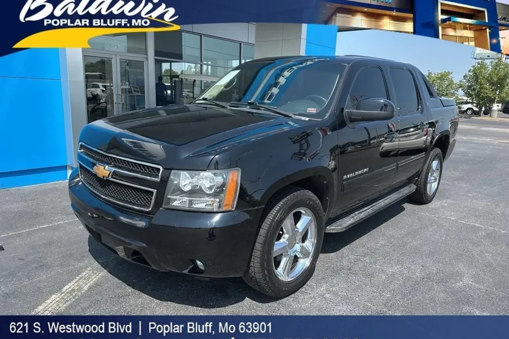 2012 Chevrolet Avalanche Base photo 1