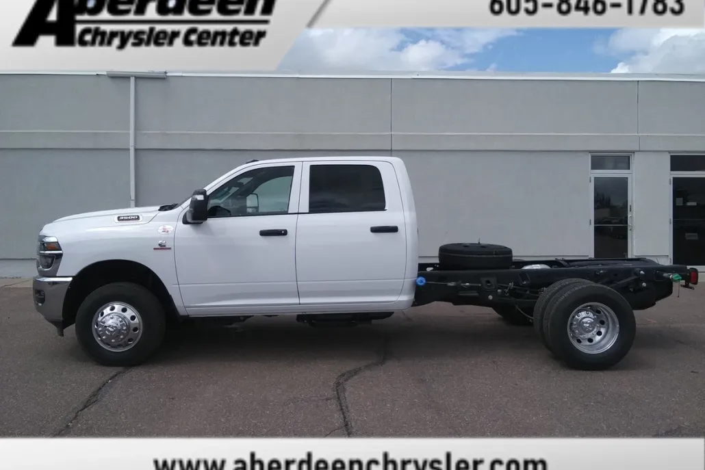 2025 Ram 3500 Tradesman photo 1