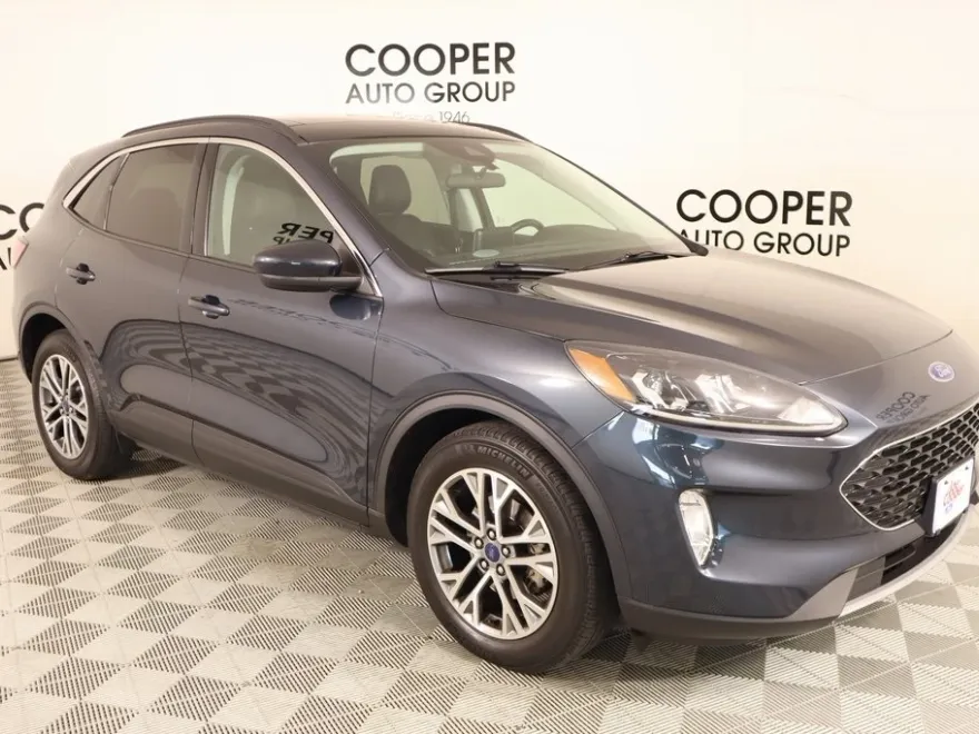 2022 Ford Escape SEL photo 1