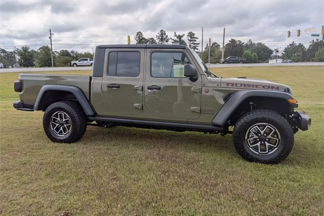 2025 Jeep Gladiator Rubicon photo 1