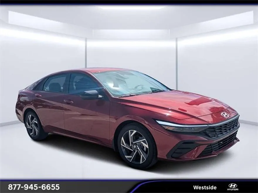 2025 Hyundai Elantra SEL Sport photo 1