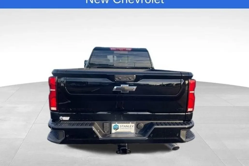 2026 Chevrolet Silverado 2500HD LTZ photo 1