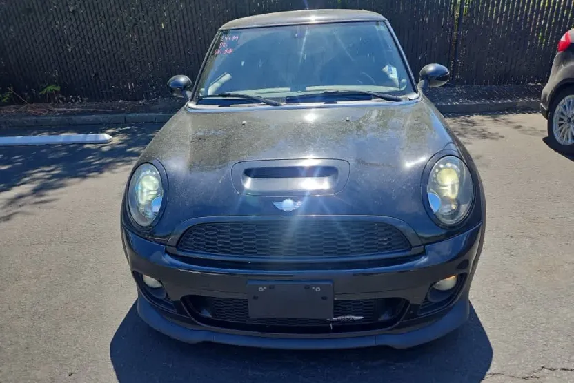 2013 Mini Cooper 2 Door Hardtop photo 1