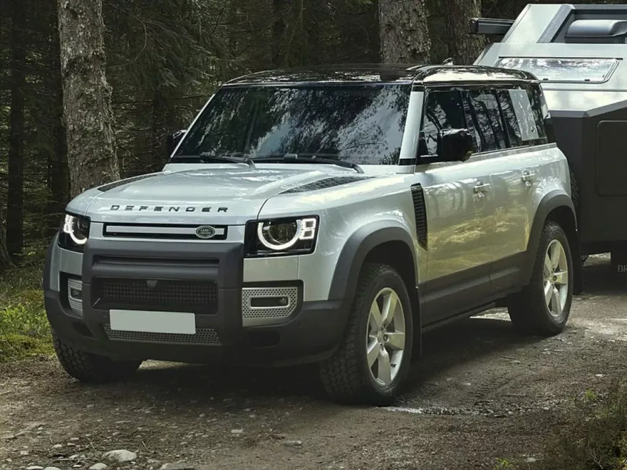2020 Land Rover Defender 110 SE photo 1