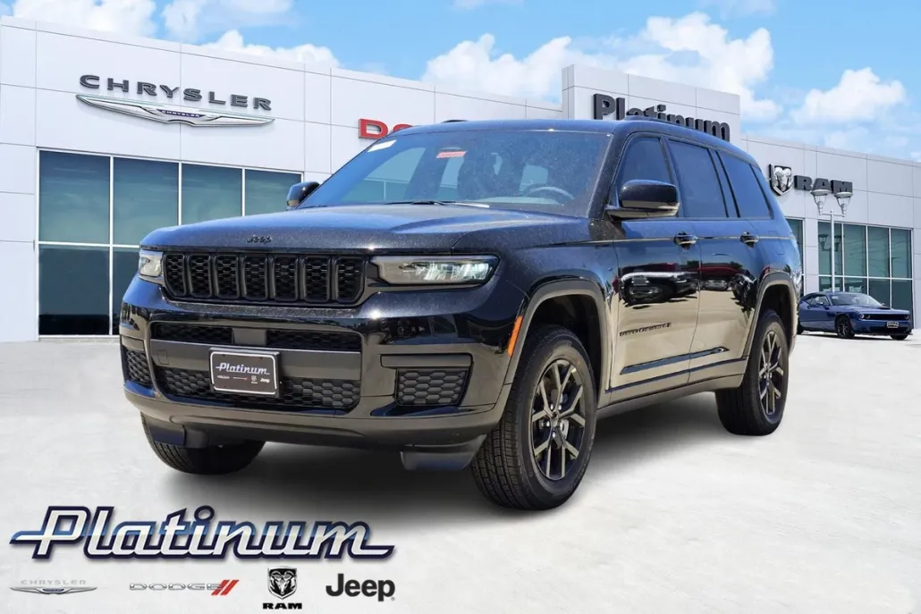 2025 Jeep Grand Cherokee Altitude photo 1
