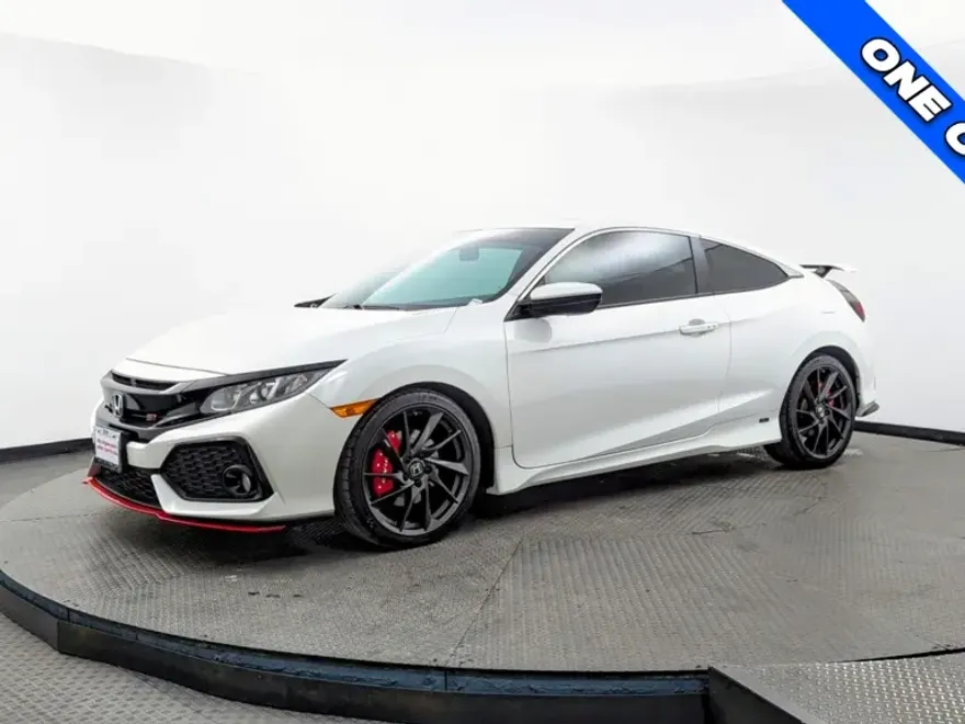 2017 Honda Civic Si photo 1