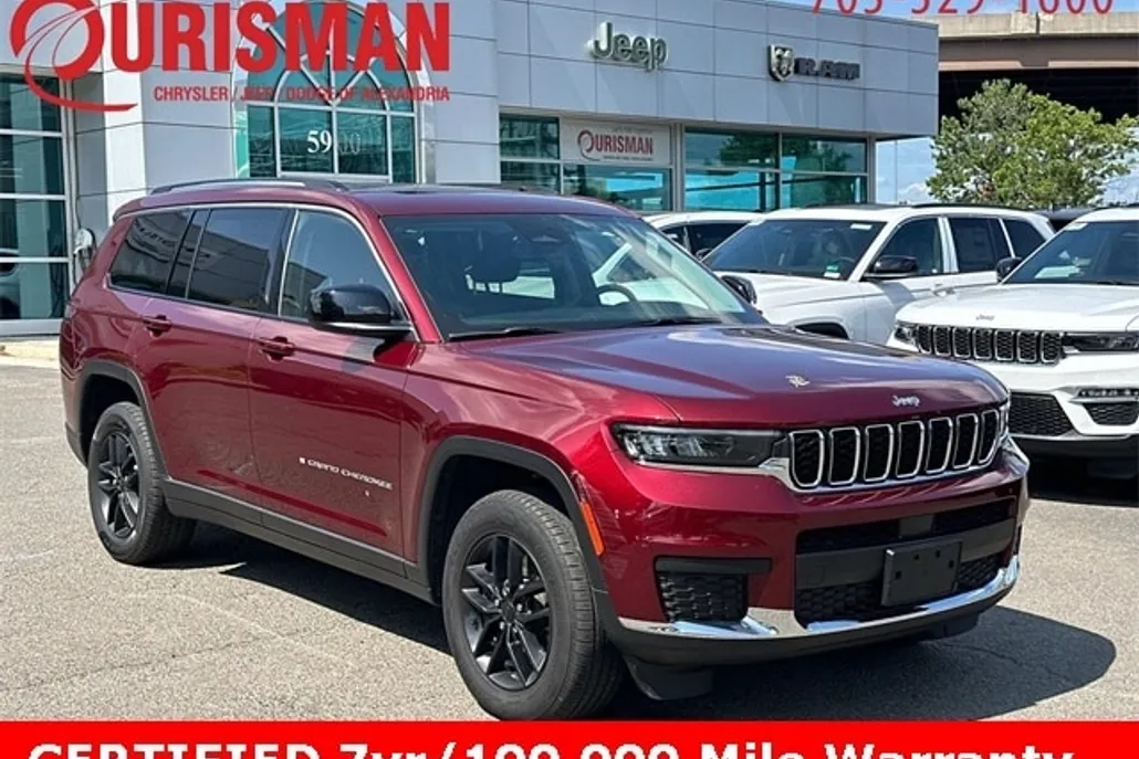 2023 Jeep Grand Cherokee Laredo photo 1