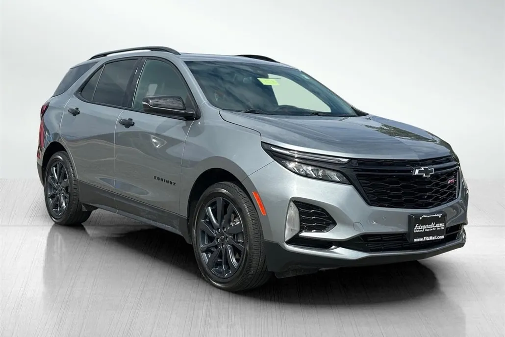 2024 Chevrolet Equinox RS photo 1